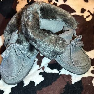 Cozy Gray Fur-Lined Moccasin Slippers